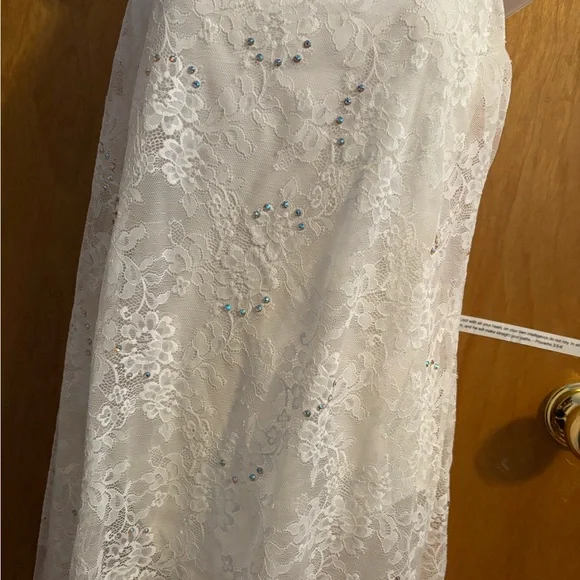 Balera White Lace Dancewear - Picture 2 of 5